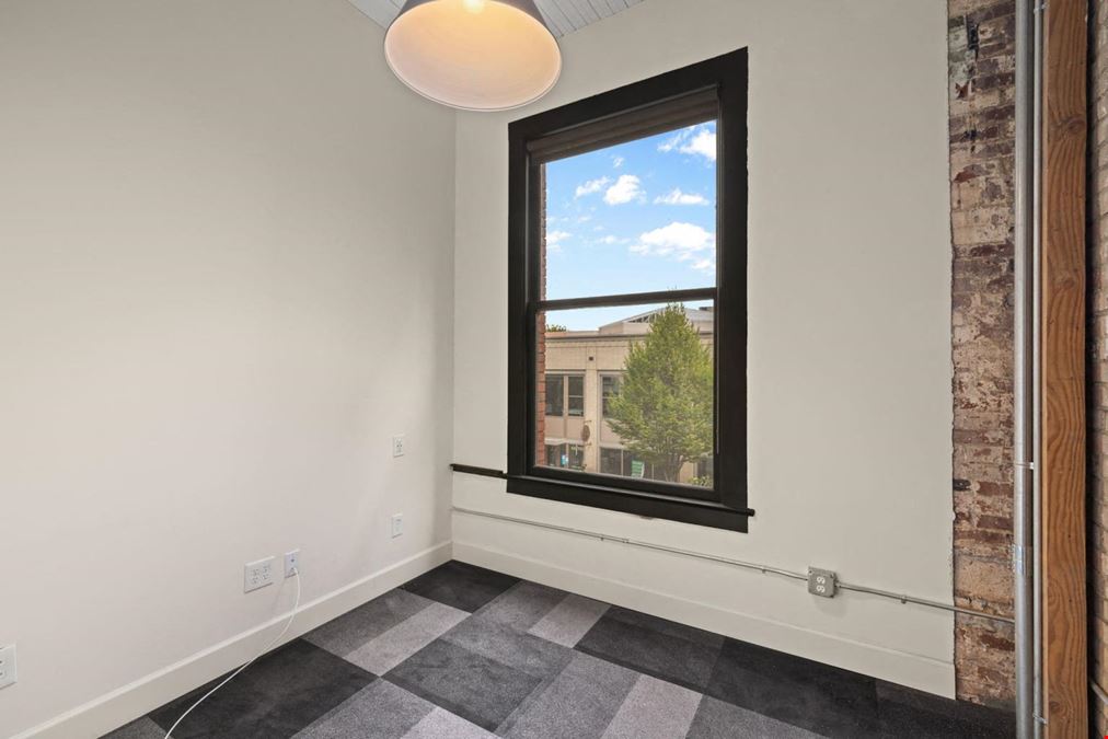 The Loft at 827 SW 2nd Ave