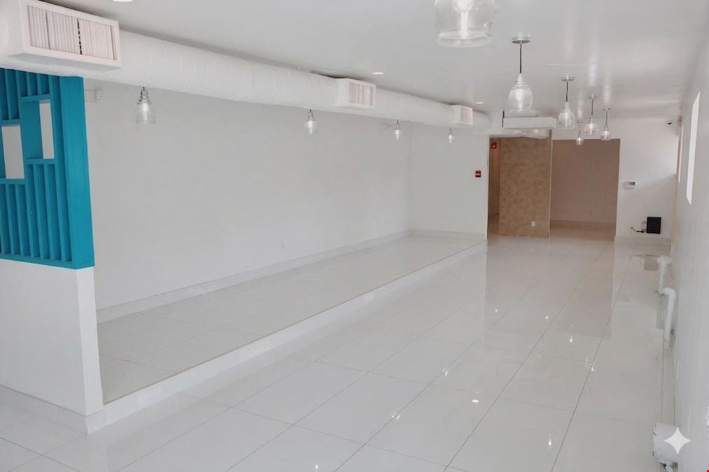 3 Months Free Rent & TI Available | 1025 N Central