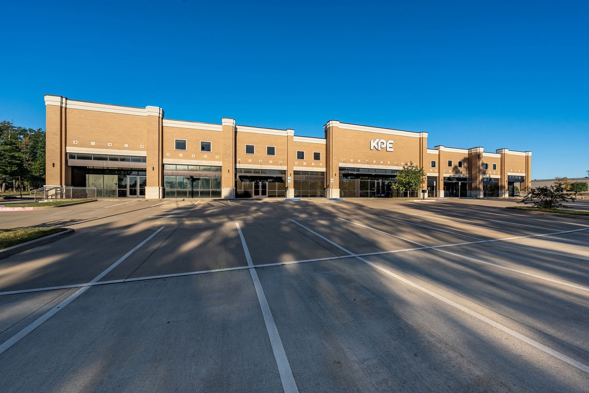 Retail/Office Space Available