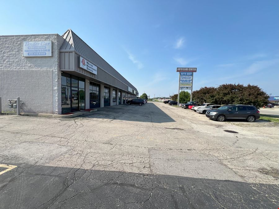 8025-8055 N 76th St
