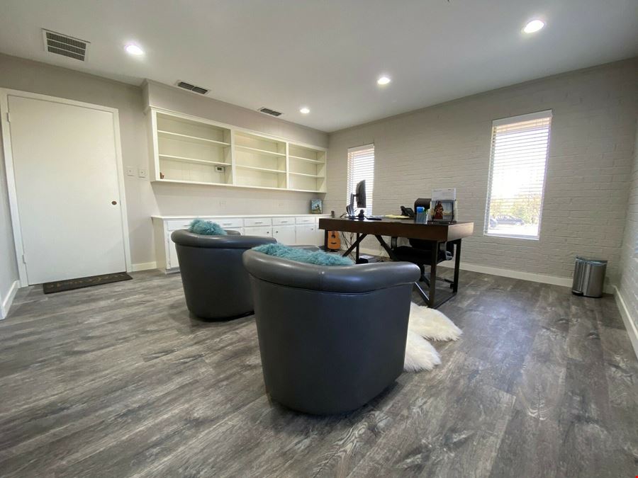 3728 South Park Drive
