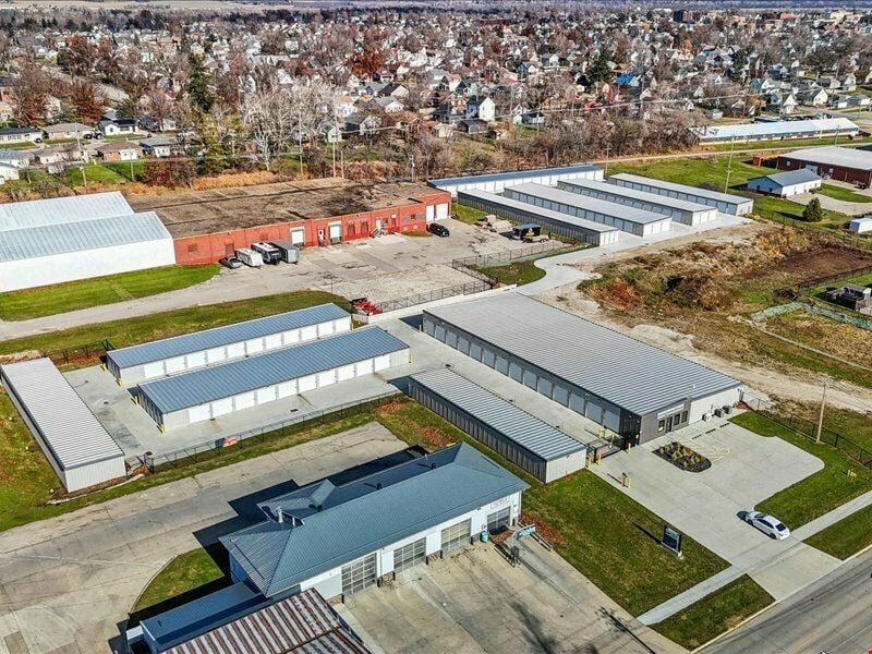 1101 Lincoln Way
