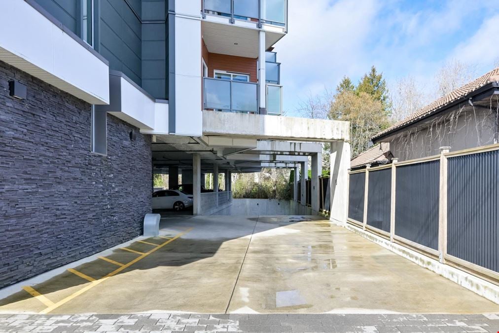 Beautiful Brentwood Bay Strata Office 