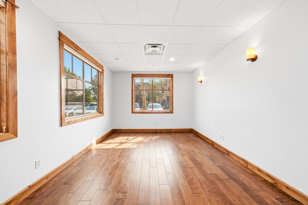 1940 West Dickerson Street, Suites 102 A-C