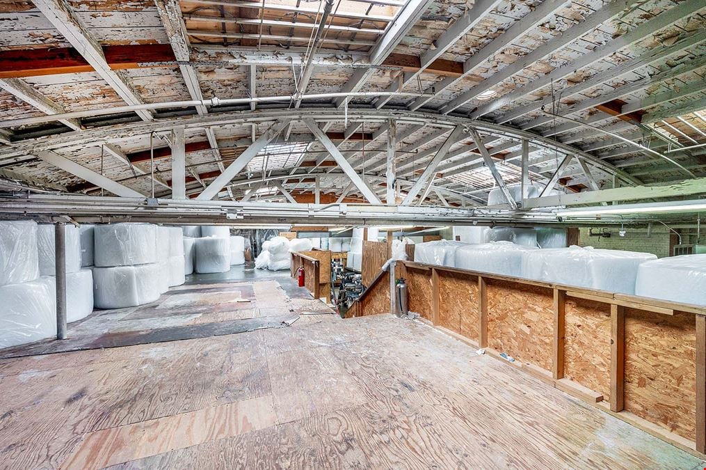 1520 E Slauson Ave