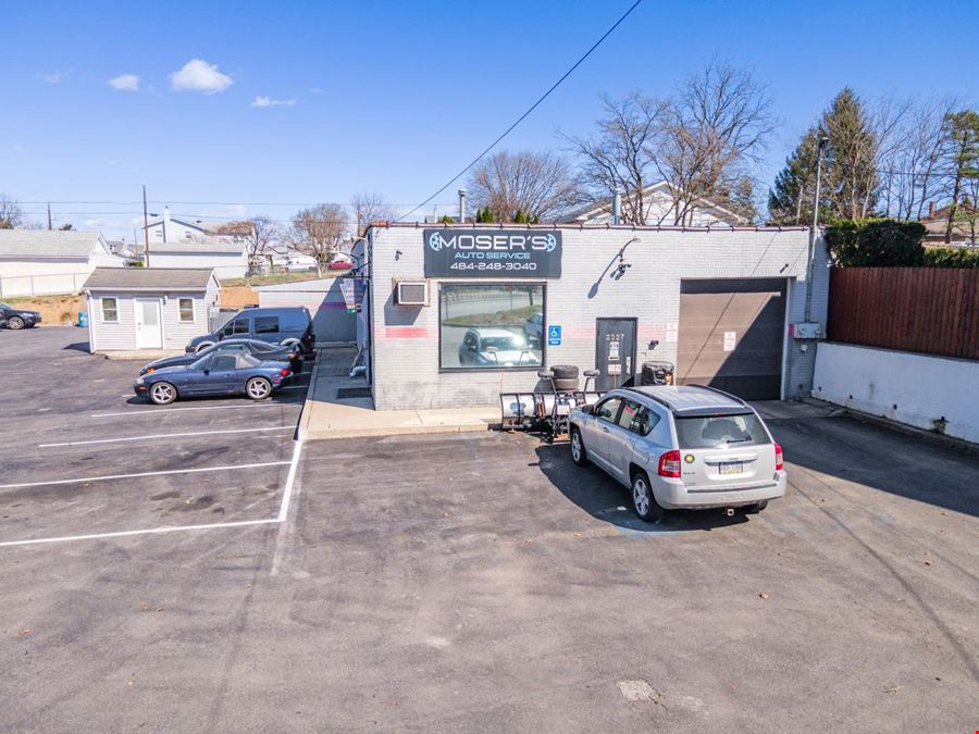 2227 N 3rd Ave