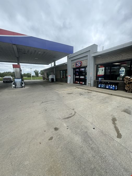 1702 W Laskey Rd