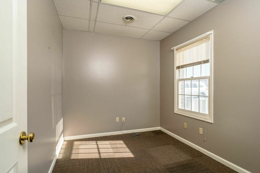 GREENBRIER OFFICE PARK | LEASE SPACE AVAILABLE