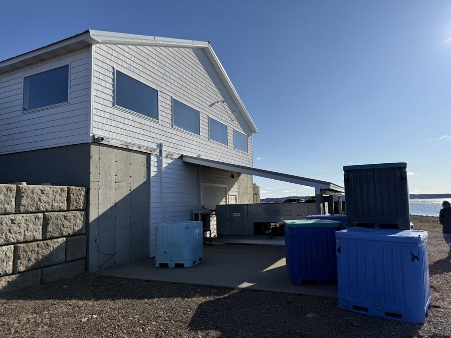 Waterfront Live Lobster Holding Tank Facility