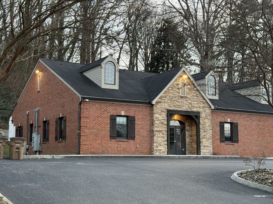 5820 Walden Drive - Prime Location