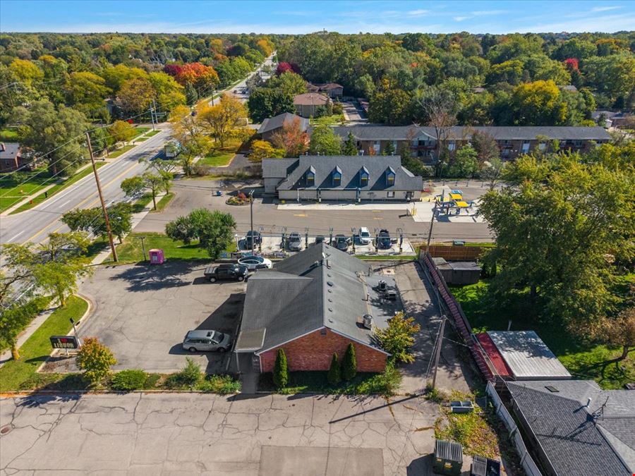 3240 Packard Rd