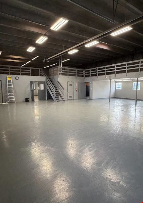 10,000 SF Automotive Warehouse W/ 2,000 SF bonus mezzanine included at no additional rent | 950 W 2100 S Salt Lake City