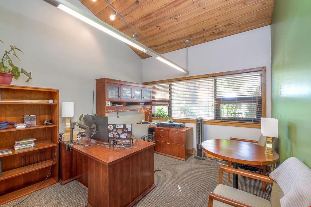 8880 Ballentine St