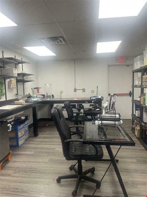Large Industrial / Office-Lab For Sale