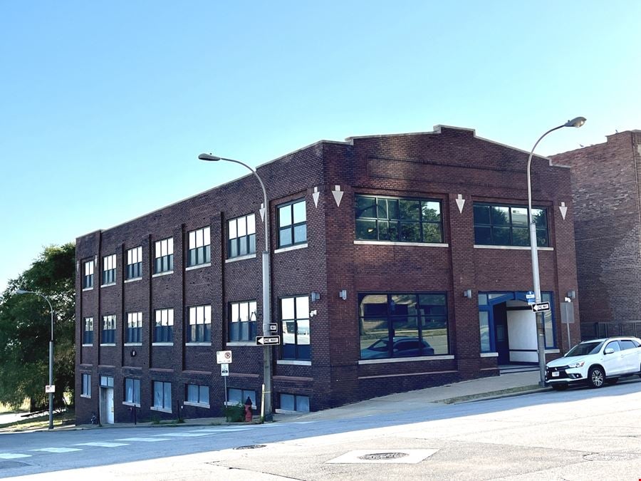 400 Admiral Boulevard