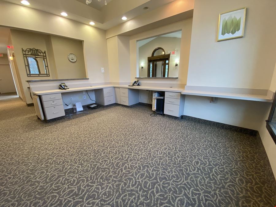 Office | Medical for Sale or Lease in Dexter