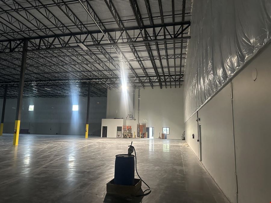 Warehouse Space for Rent - You can work in this space! #1919