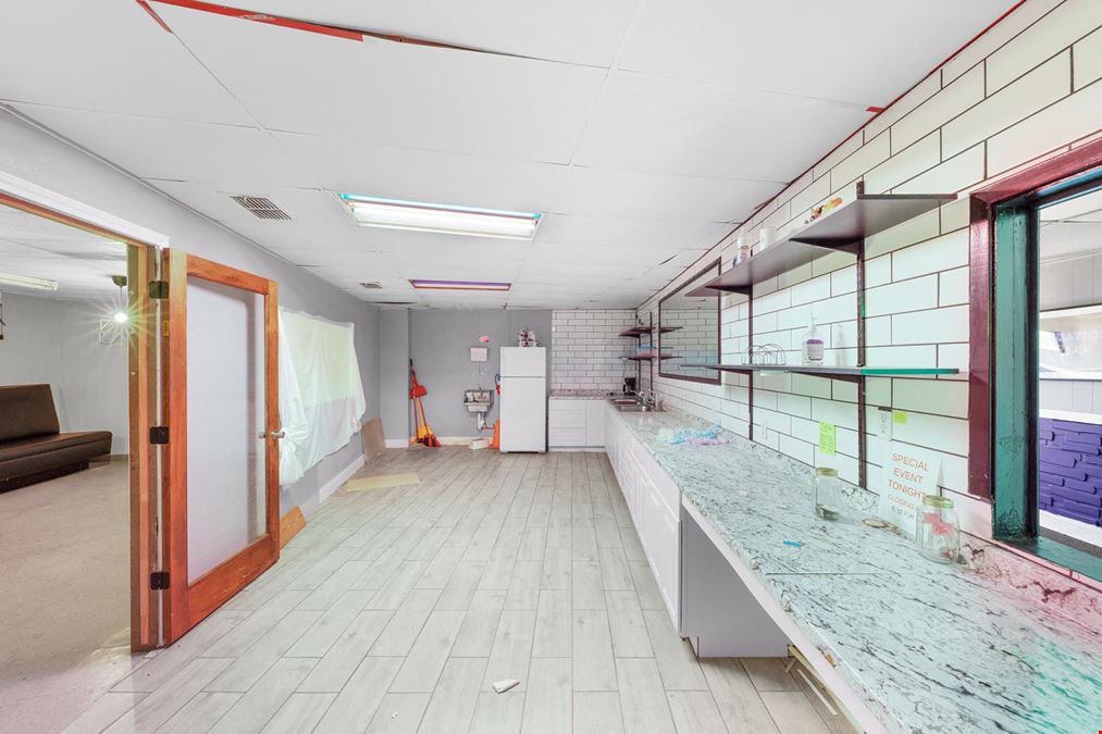 Flex Space for Lease in Ennis