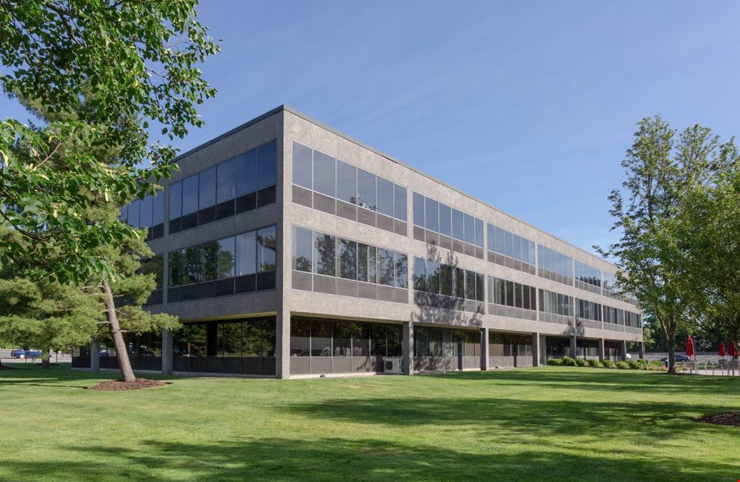 800-900 Lanidex Plaza