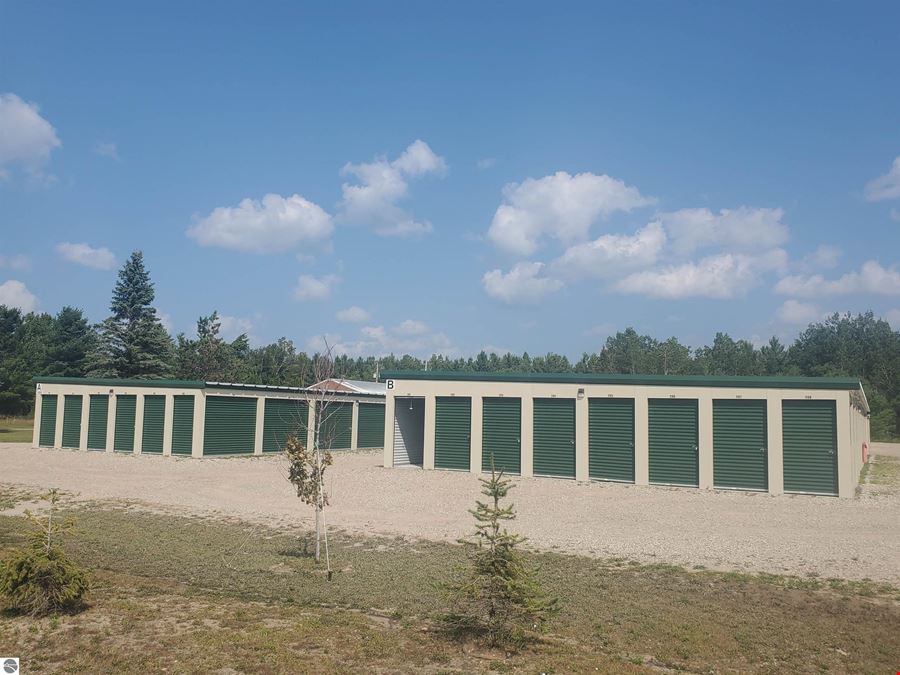1120 US-31 N