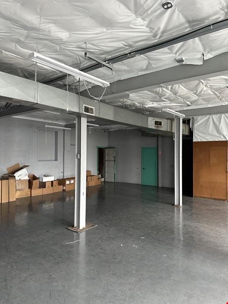 Preview of Industrial space for Sale at 1909, 1911, 1915 Tremainsville Road
