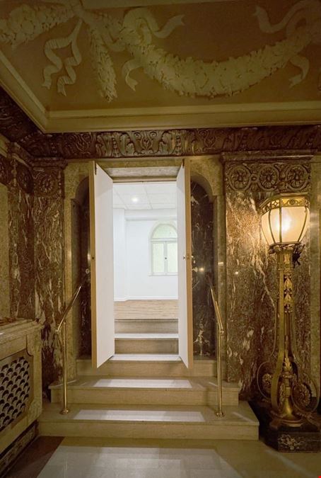 23 West 73rd Street