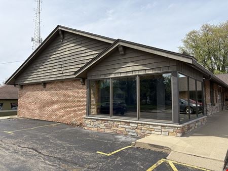 Preview of commercial space at 4111 N Prospect Rd