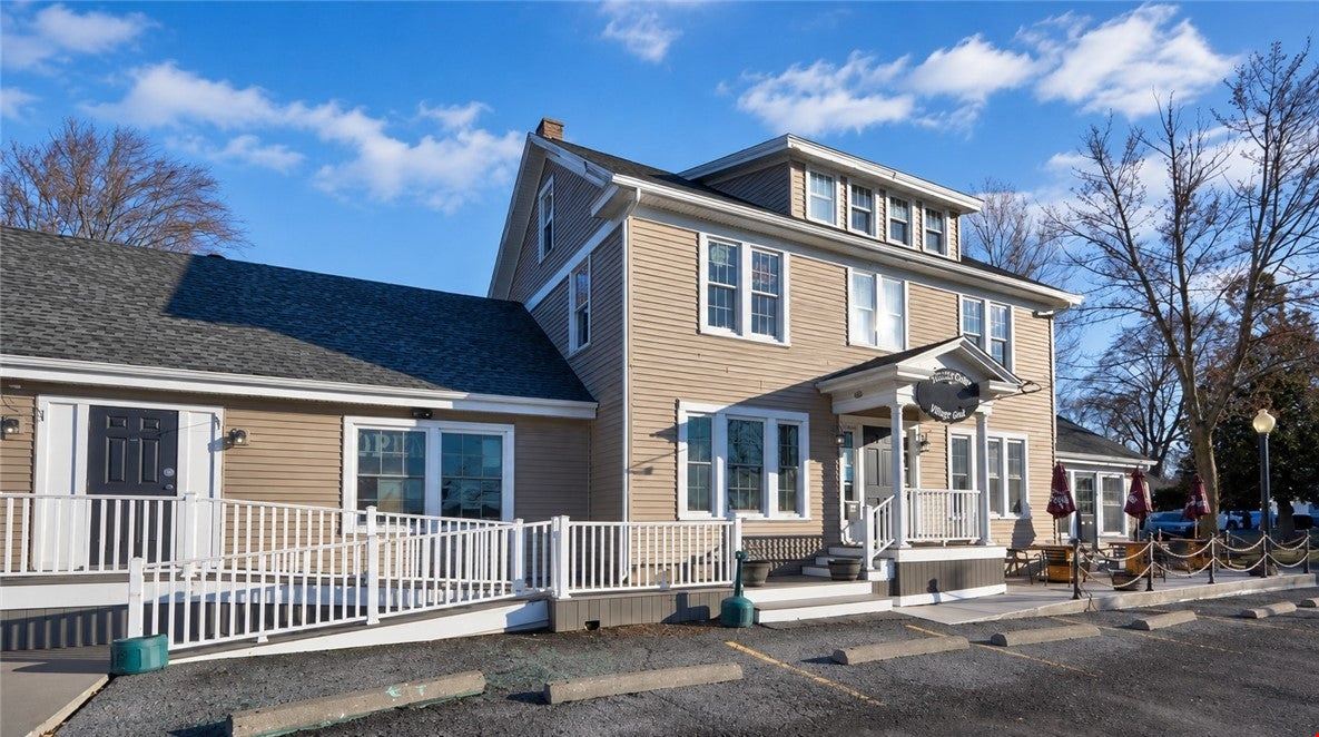 258 Hamilton St
