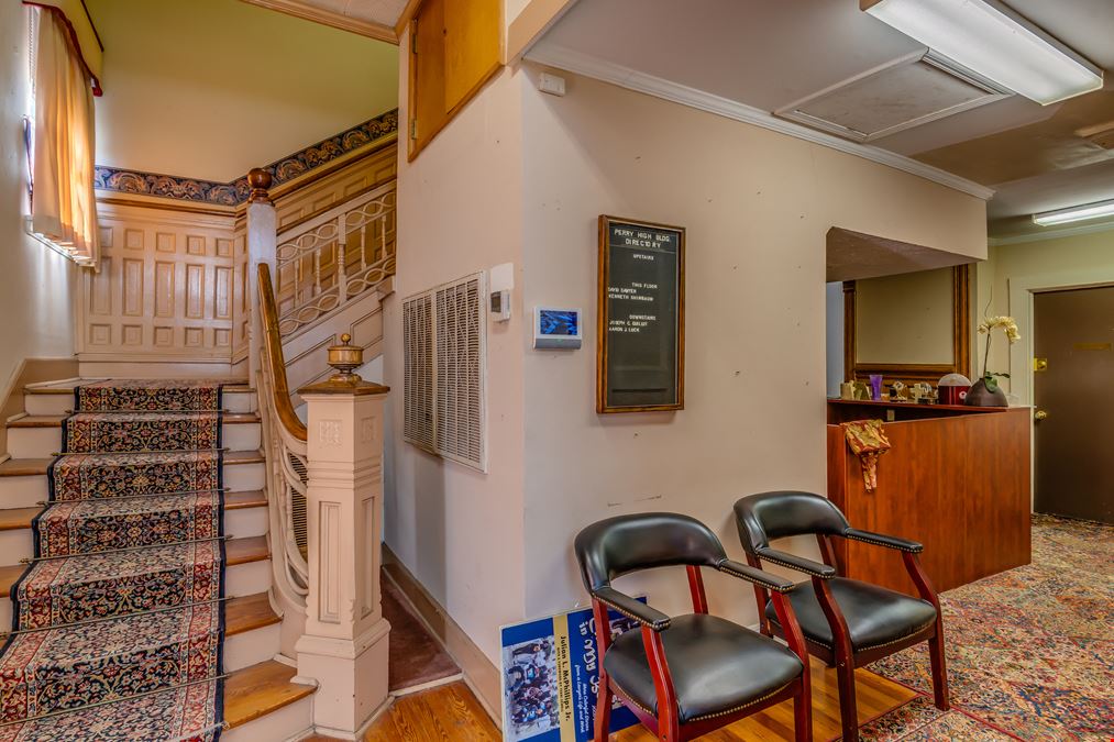 516 South Perry Street