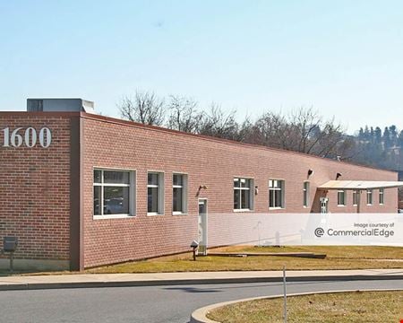 Preview of commercial space at 1600 6th Avenue