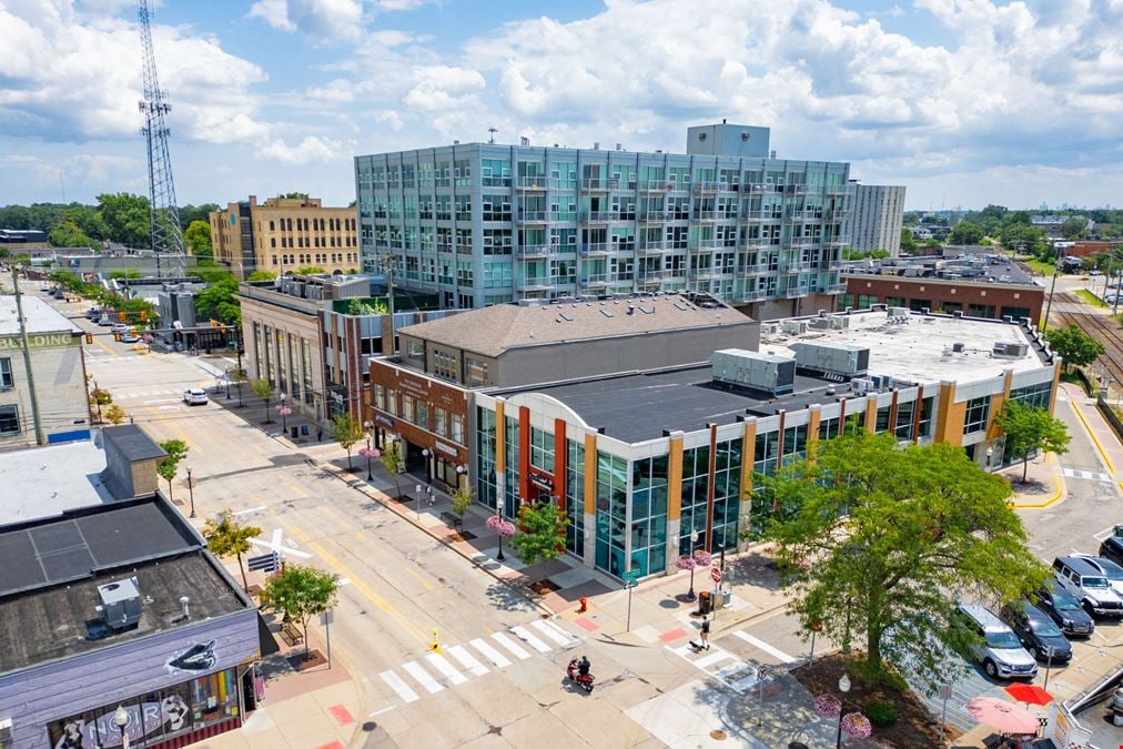 117 W 4th Street - Retail