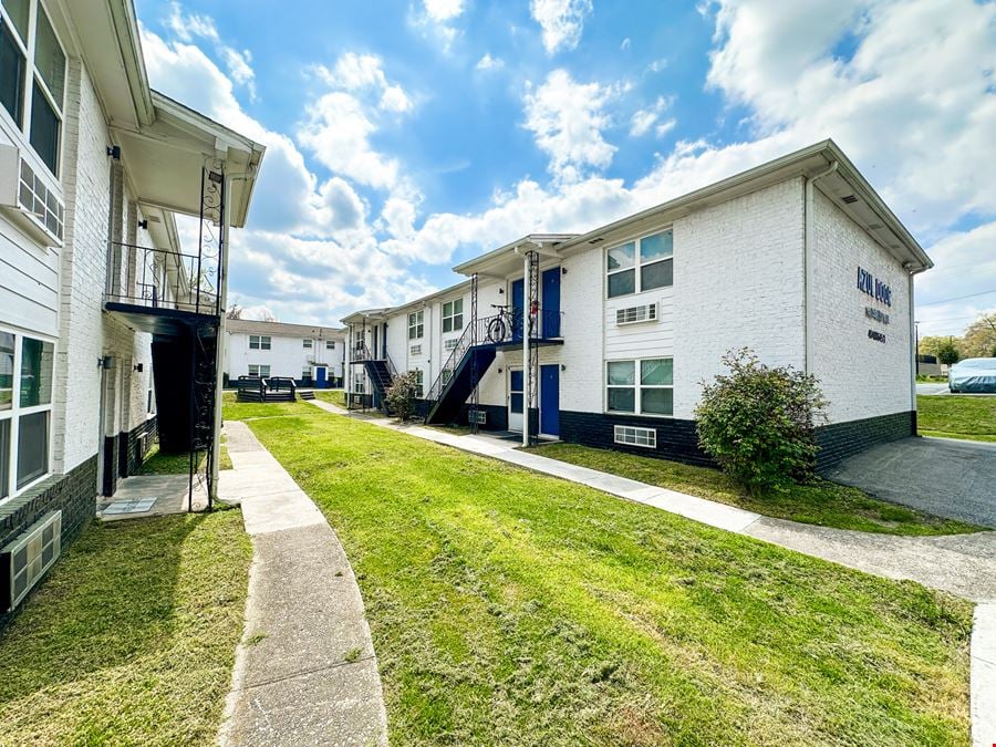 Recently Renovated Azul Door Apartment Complex | 8 Buildings