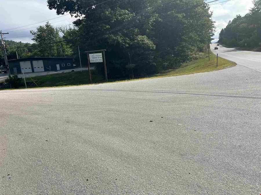Commercial and Residential Zoned Building in Andover