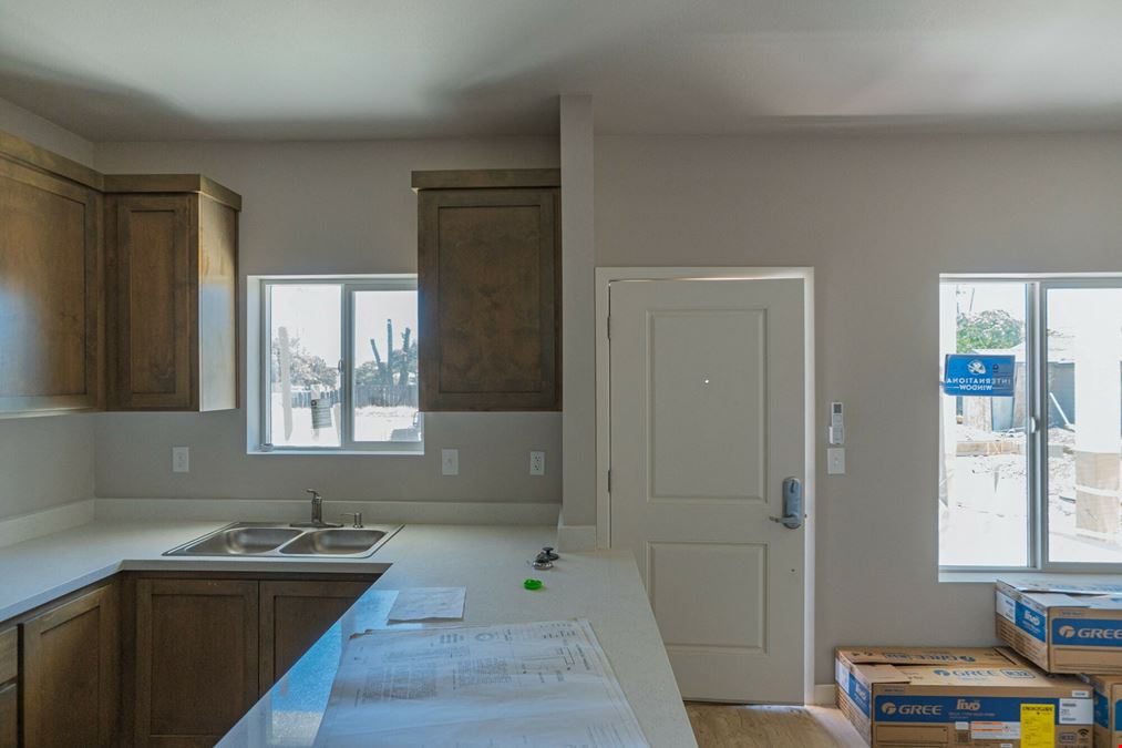 40 W 13th St - 10-unit Apartment Complex - Multi-Family