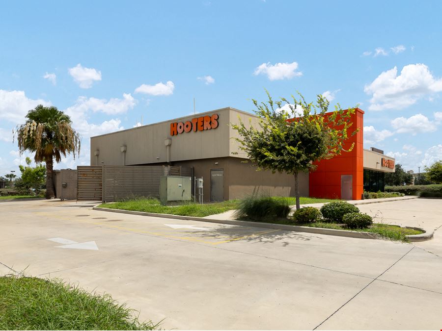 6,023 SF Restaurant Space for Lease