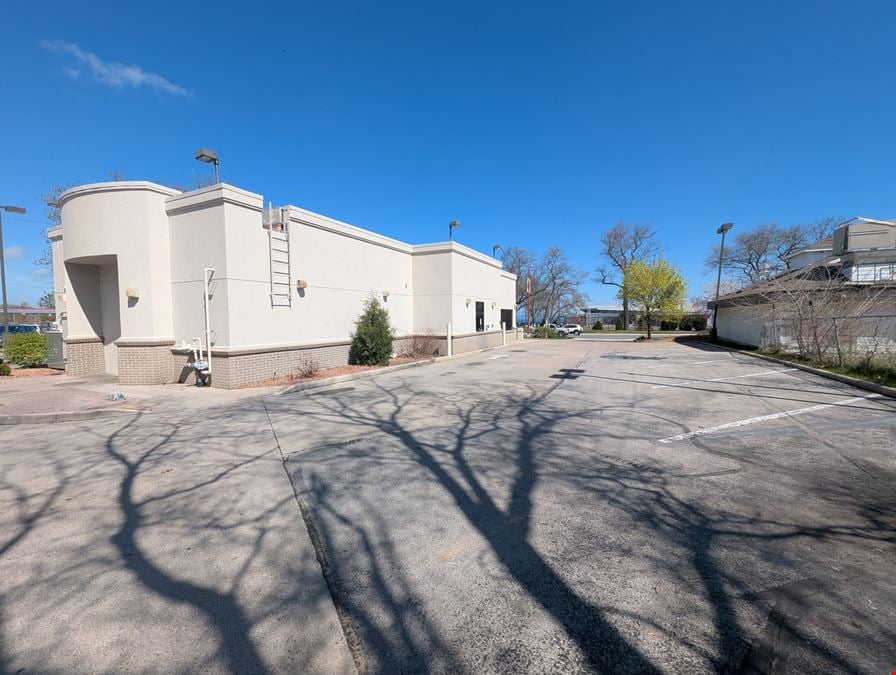 Drive-Thru Retail Building