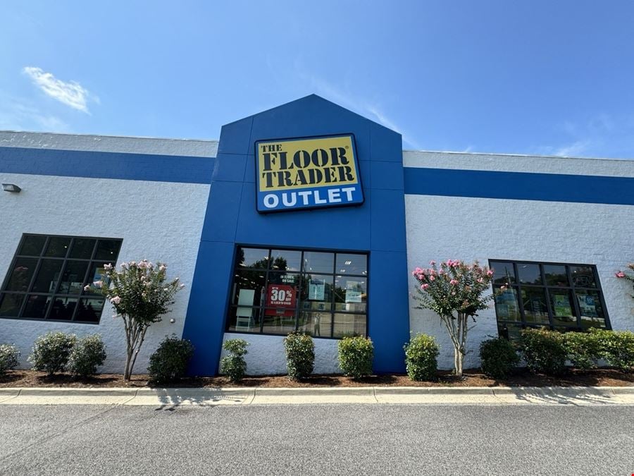 Showroom/Multi-Use Building at Major Intersection of Schillinger Rd S/Grelot Rd