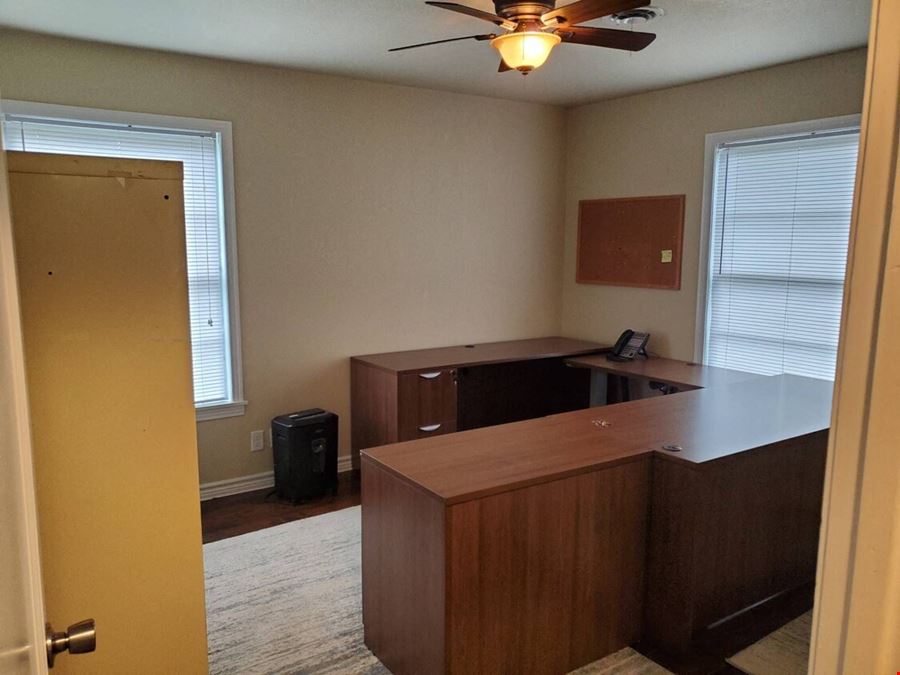5605 George Bush Dr, Katy, TX 77493