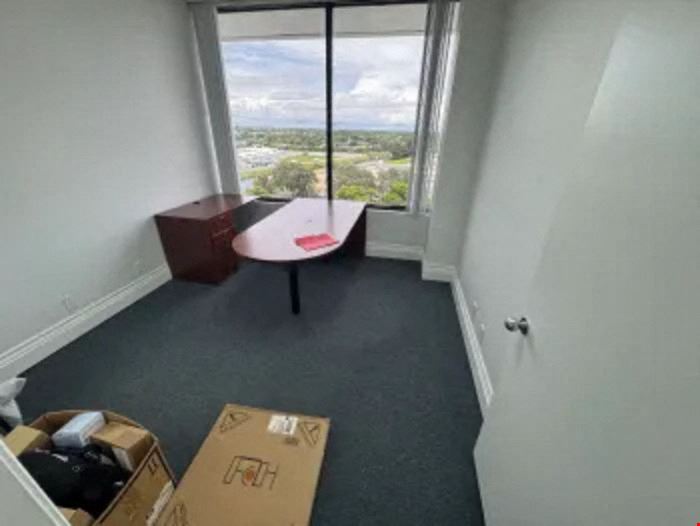 2692 SF Suite 600 Professional and Medical Office Space