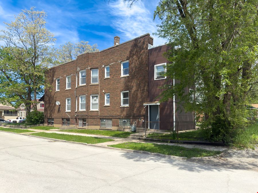 11 E 157th St., Calumet City, IL 60409