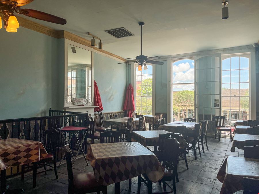 Classic French Quarter Building & Restaurant