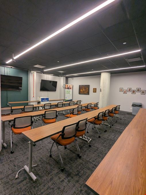 Former Tap Room & School |  West Loop – Sublease Opportunity