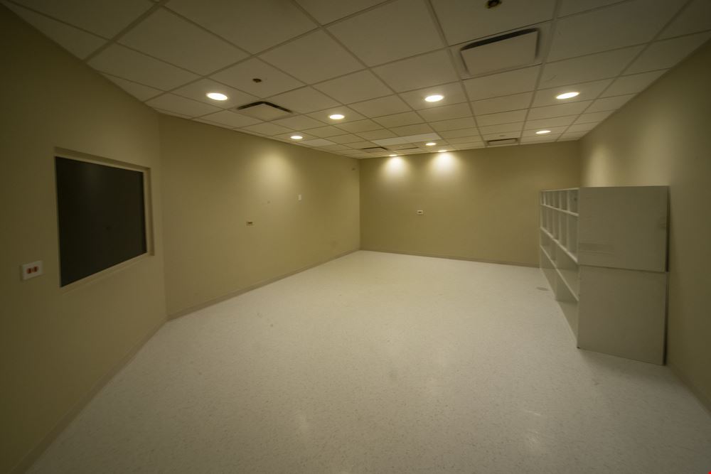 +/- 895 to 2,454 SF Medical | Office | MRI Suite Available