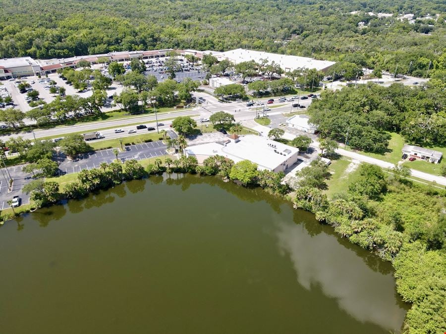 New Smyrna Beach- Lakefront Retail / Office / Mixed Use