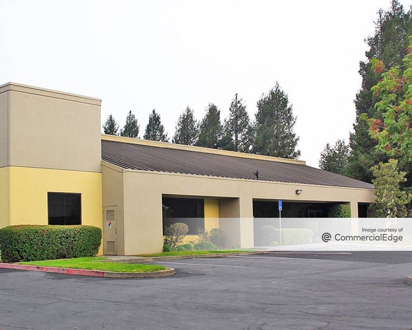 1345 Redwood Way