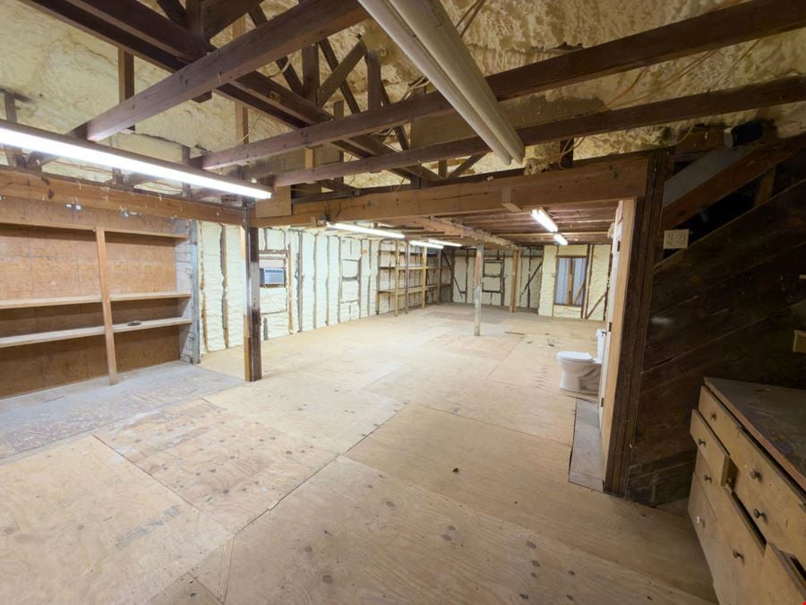 HC/LI Zoned Warehouse Near Downtown Pensacola