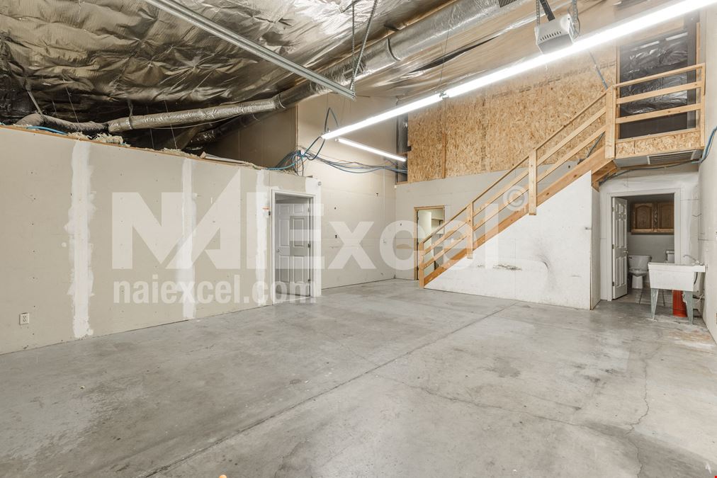 Commercial Flex Space in Riverside Commercial