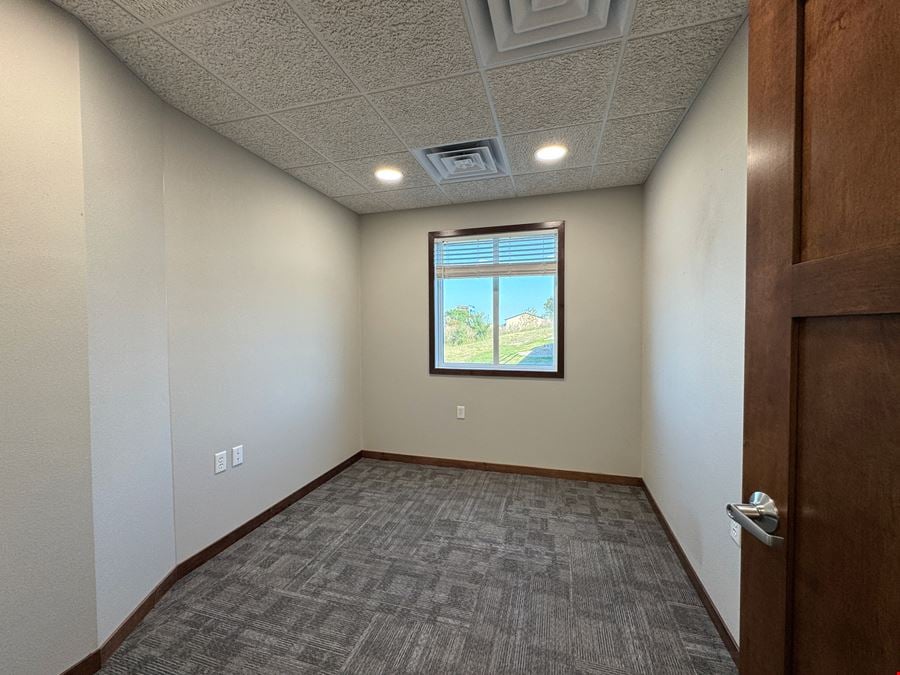 4719 Shelburne St, Suite 9