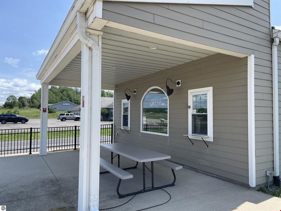 1190 Plett Road, Cadillac, MI, 49601