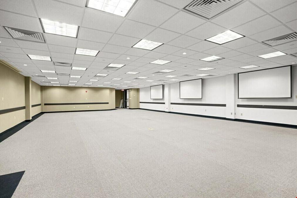46611-46621 Corporate Dr